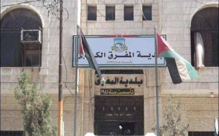 الجبور يدعو التجار لتوريد الكرتون إلى محطة فرز النفايات في المفرق