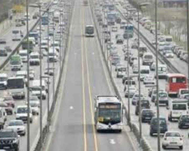 65 من المواطنين لا يستخدمون النقل العام