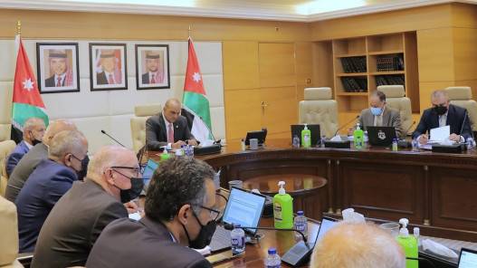 إحالة محافظي العاصمة والكرك على التقاعد