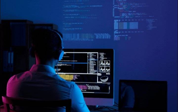 دعوة ناجحي التوجيهي للتسجيل بالتخصصات التقنية