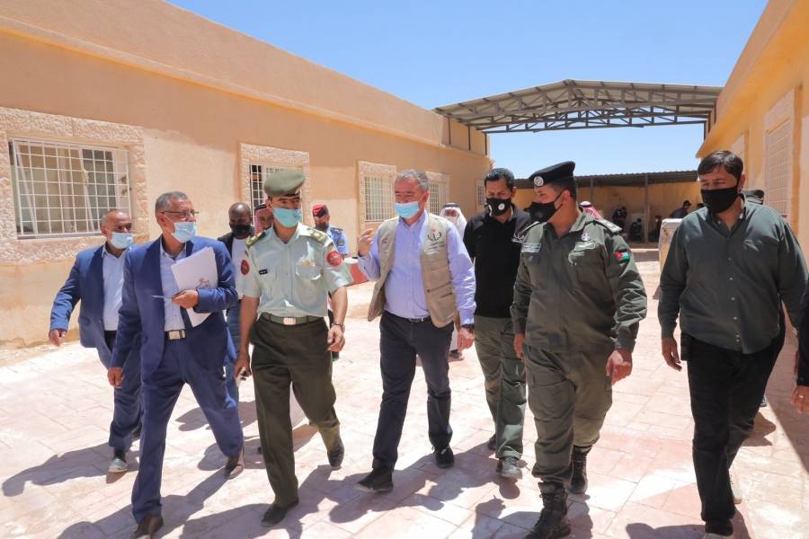 النابلسي يكرّم شباب إلك وفيد في معان...صور