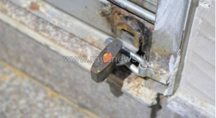 إغلاقات وإنذارات بحق منشآت مخالفة لأوامر الدفاع في الزرقاء