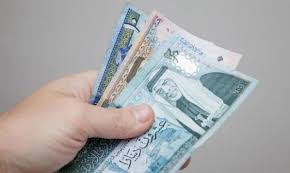 الحكومة تعدل أنظمة الرواتب والعلاوات في الجامعات الرسميّة