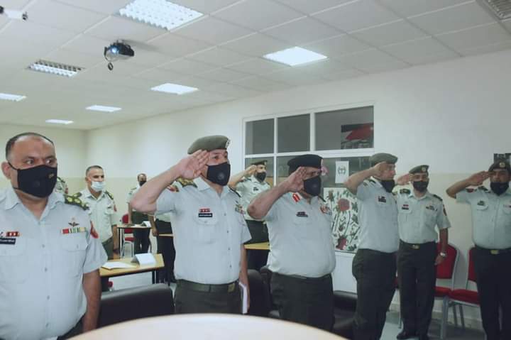 افتتاح دورة الثقافة التقدمية للضباط...صور