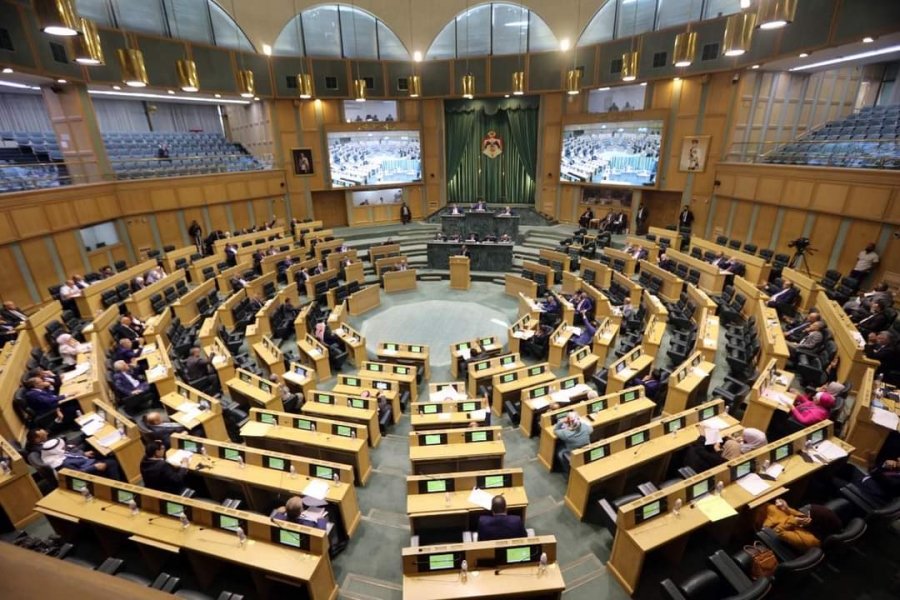 مجلس النواب يناقش اليوم قرارات  لجانه بشأن مشاريع قوانين