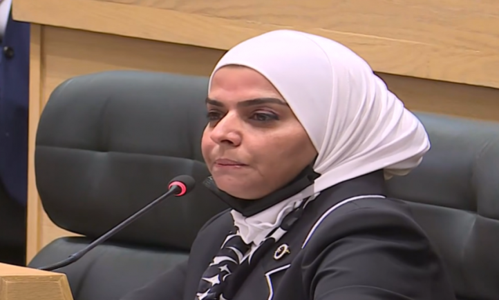 النائب الرياطي تسأل وزير المالية عن الـ18 مليون دينار