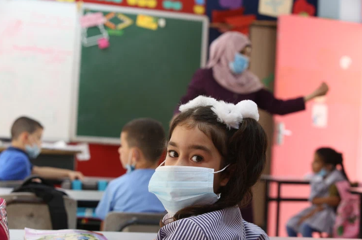 سيناريو التعلم أونلاين يُبعد الطلبة عن المدارس الخاصة