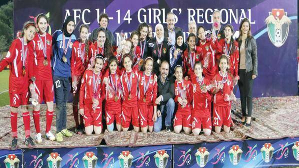 جهود الأمير علي بـ «قضية الحجاب» أثارت الإعجاب