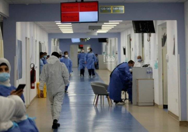 15 وفاة و811 إصابة جديدة بكورونا