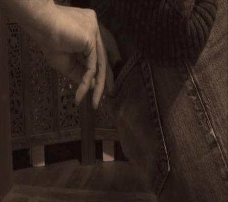 عاجل : البحث الجنائي يُلقي القبض على شخصين أحدهم بحقه 33 قيداً قاما بنشل مُصلين داخل مسجد .. تفاصيل