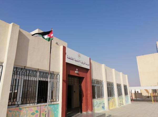 فقدان مخططات يحرم مدرسة أساسية من ايصال الكهرباء لسنوات!