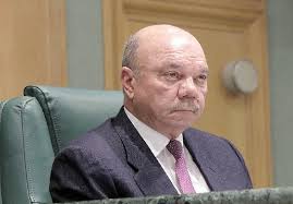 الفايز: الأردن بقيادة الملك يلعب دورًا محوريًا إقليميًا لا يمكن تجاوزه