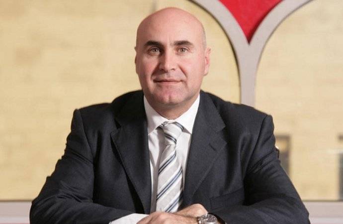 الوزير الأسبق مهند شحادة مديراً تنفيذياً لـ الأردن الدولية للتأمين.