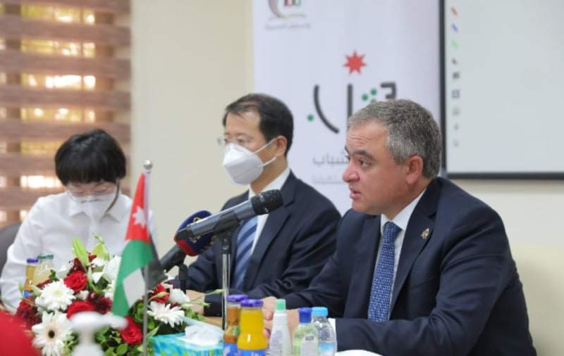 النابلسي يفتتح مركز شباب وشابات العاصمة، وحاضنة اعمال اقليم الوسط، ويزور جمعية الكشافة والمرشدات