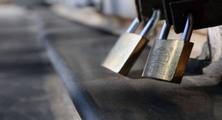 الجبور :إغلاق منشأتين لمخالفتهما أوامر الدفاع رقم 32 في الطفيلة