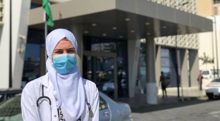 المفوضية: لاجئون يباشرون العمل في مستشفيات الأردن  صور