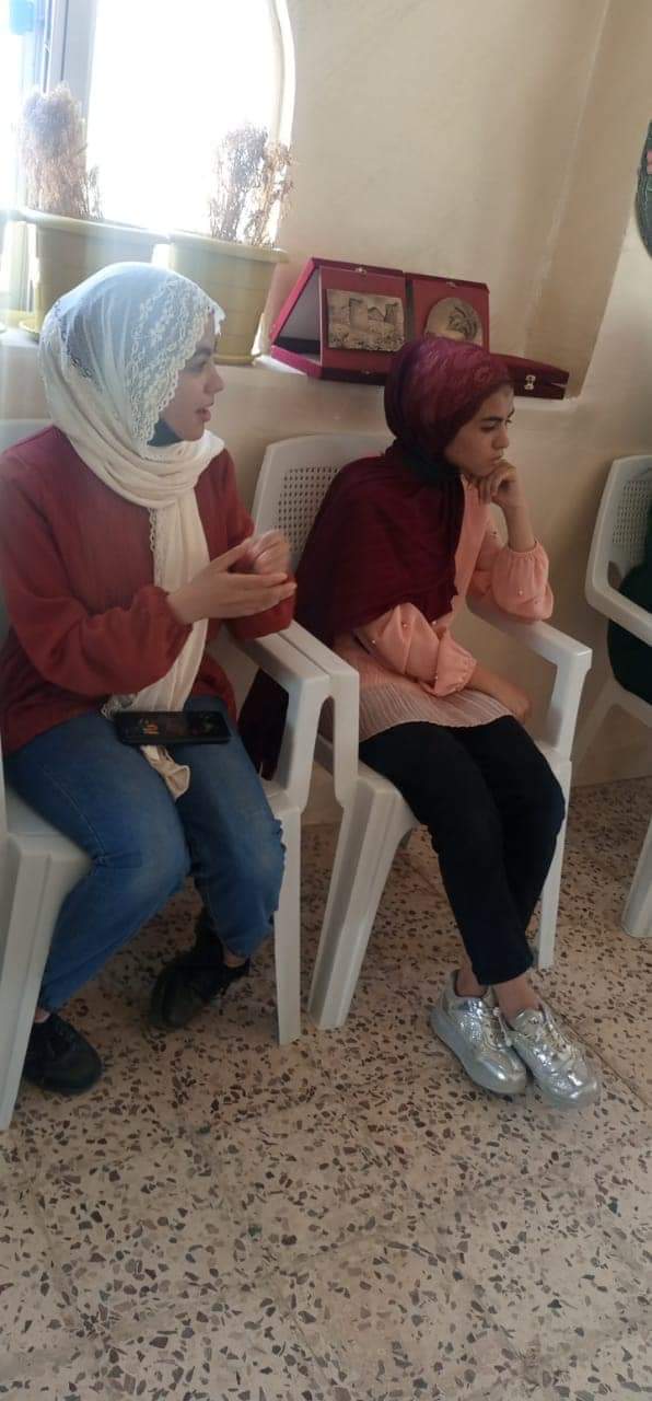 ورشة عن حاضنات الأعمال ينفذها مركز شابات الطيبة