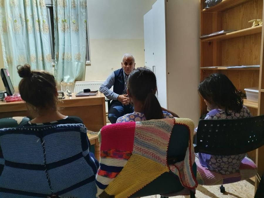 التنمية الاجتماعية : فتيات شارع مكة بأمان وبحماية الوزارة وسنلاحق الأب قضائيا .