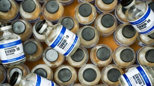 مراكز لإعطاء لقاحات فايزر وسينوفارم وسبوتنيك في وأسترازينيكا المضادة لكورونا