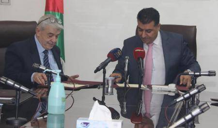 الزراعة توقع مذكرة تشمل ألف فرصة تديبية في قطاع ازهار القطف