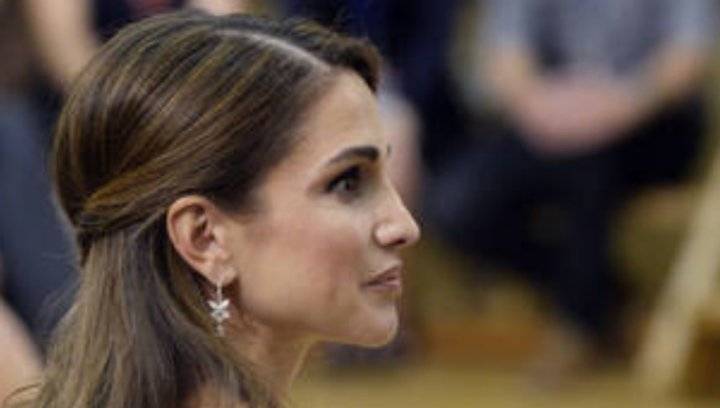 الملكة رانيا العبدالله تهنئ النشميات بتتويجهن ببطولة كأس العرب