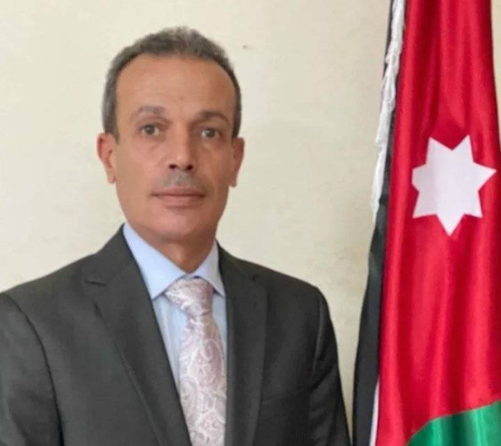 ترفيع الخصاونة الى رتبة سفير