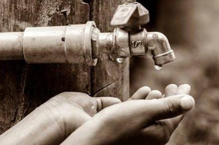 خلل يؤثر على ضخ المياه لمناطق في عمان