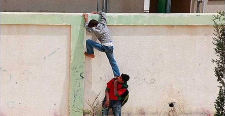 “التربية”: التسرب المدرسي سبب رئيس للأمية