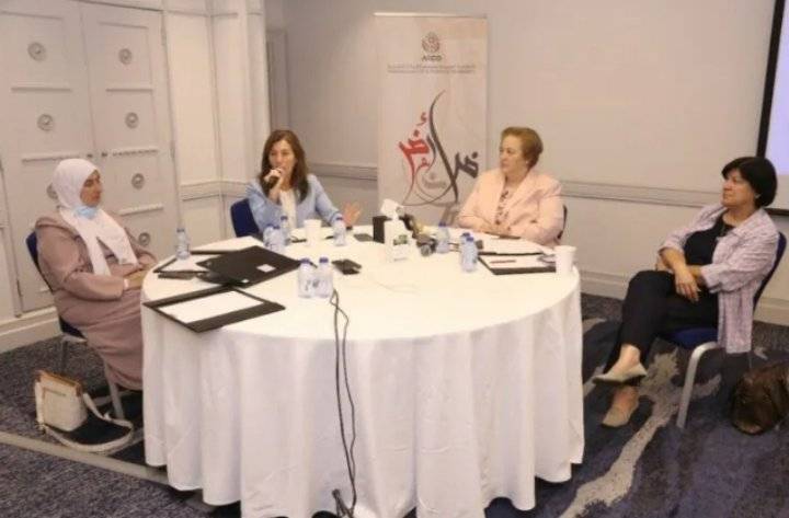 جلسة لـ”نساء النهضة” حول مخرجات اللجنة الملكية