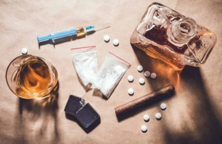 أخصائيون: حماية الشباب من الإدمان مسؤولية مجتمعية