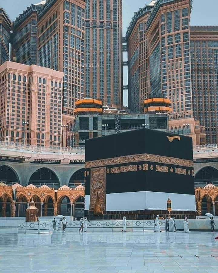 السماح للمواطنين بالسفر برا لاداء مناسك العمرة