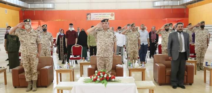 مدير التربية و التعليم و الثقافة العسكرية يرعى حفل تكريم طلبة الثانوية العامة المتفوقين