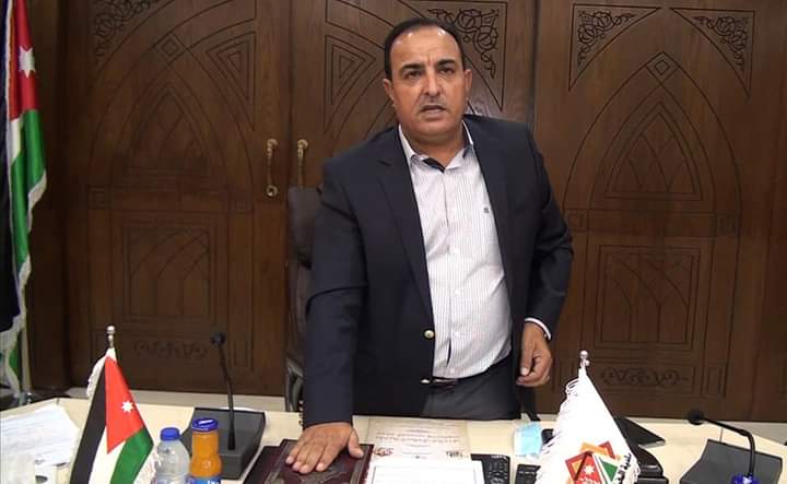 الدكتور هاني الشوره يؤدي القسم القانوني بتسلم مهامه رئيسا للجنة بلدية المفرق الكبرى.