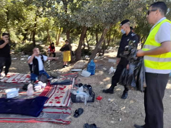 بلدية عجلون تطلق مبادرة توعويه تحت شعار أترك المكان كما تخب أن تراه