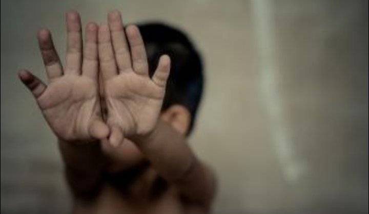 اصحاب سوابق يختطفون شابا ويعتدون عليه جنسيا باربد