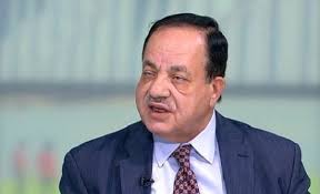 حجاوي: جرعة اللقاح الأولى أهم من “المعززة”