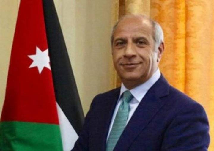 السفير الأردني في قطر للناشط ملص: أبواب السفارة مفتوحة للجميع