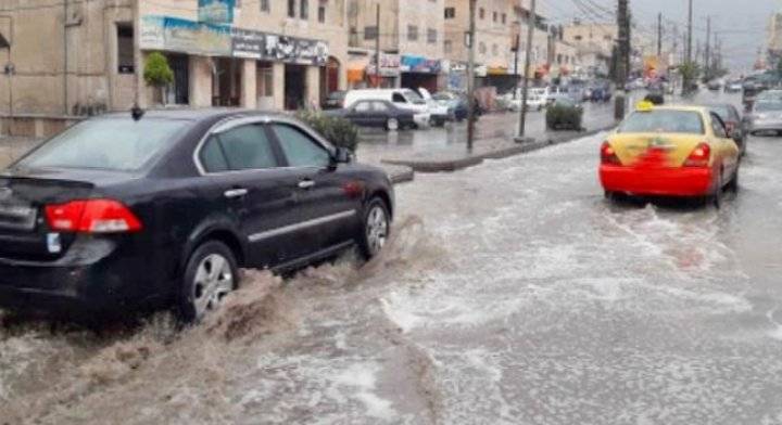 بدء الهطول المطري والمزارعون يستبشرون