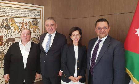 السفيرة قعوار تستقبل الوفد الإقتصادي الأردني في واشنطن