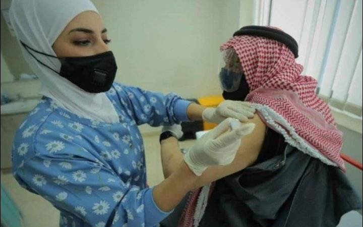 إعطاء نحو 117 ألف جرعة لقاح بالأردن خلال أسبوع