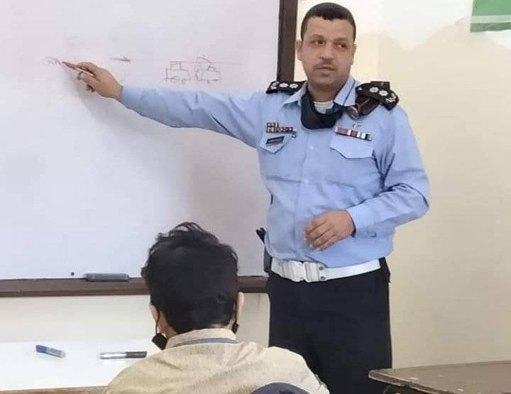 قسم سير غرب اربد يعقد محاضرة عن التوعية المرورية