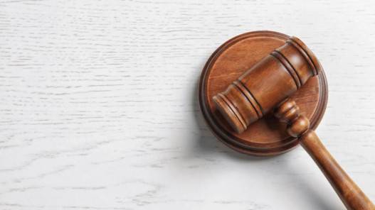 جنايات عمّان تقرر حبس موظفتين حكوميتين 5 سنوات بتهمة الاختلاس