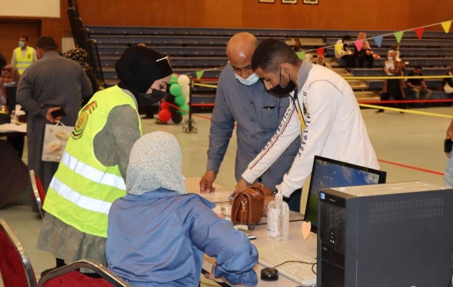 جامعة الحسين بن طلال تستقبل الطلبة المستجدين...صور