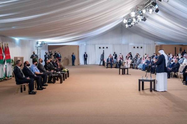 الملك خلال زيارته الباديةالوسطى  : المملكة تحظى بتقدير ودعم كبيرين من الدول الشقيقة والصديقة