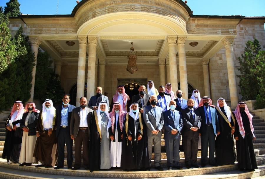 العيسوي يلتقي أبناء قبيلة بني صخر للوقوف على مطالبهم عقب لقائهم جلالة الملك....صور