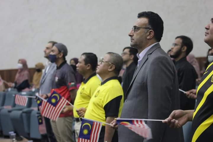 السفير الماليزي يزور جامعة مؤتة ويلتقي بالطلبة الماليزيين