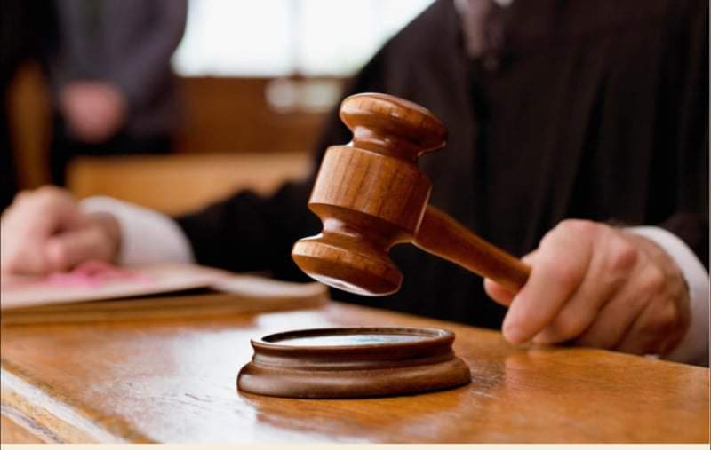 إدانة 8 موظفين حكوميين بالفساد وتضمينهم مبلغ 11 ألف دينار