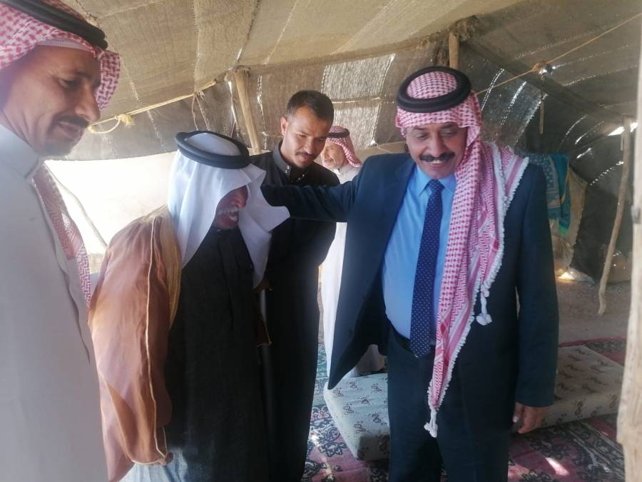 مستشار شؤون العشائر ينقل تحيات جلالة الملك  للشيخ المراغية والمؤرخ النوايسة للاطمئنان على صحتهما. ..صور