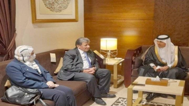 الأردن والسعودية يبحثان قضايا النقل