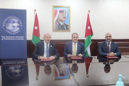 الهواري: نسعى لتطوير الدراسات الدوائية في الأردن